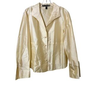 ELLEN TRACY LADYS 100% SILK BLOUSE SIZE 14. VERY POSH! 😍💕.